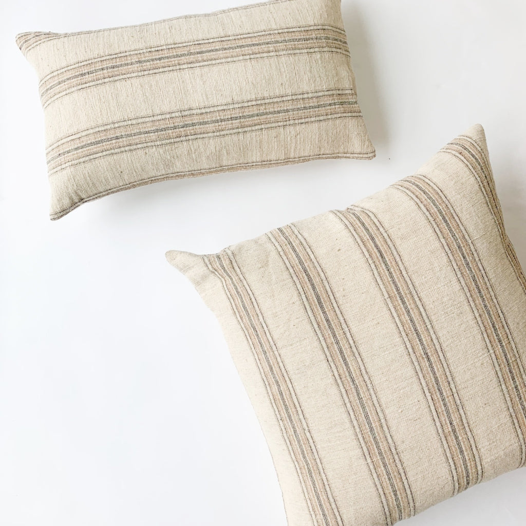 Raaya - Throw Pillow