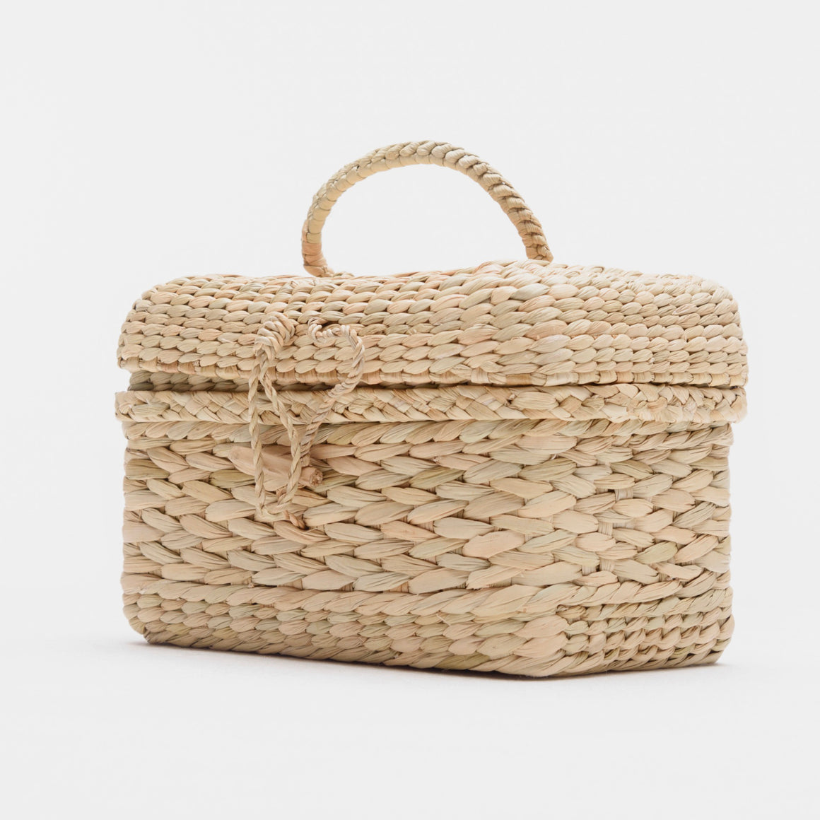 Watergrass Gift Baskets or a desk and shelf stash-all in a light buttery golden hue. Handcrafted by Ginger Sparrow, a modern home decor brand. #giftbasket #giftbox